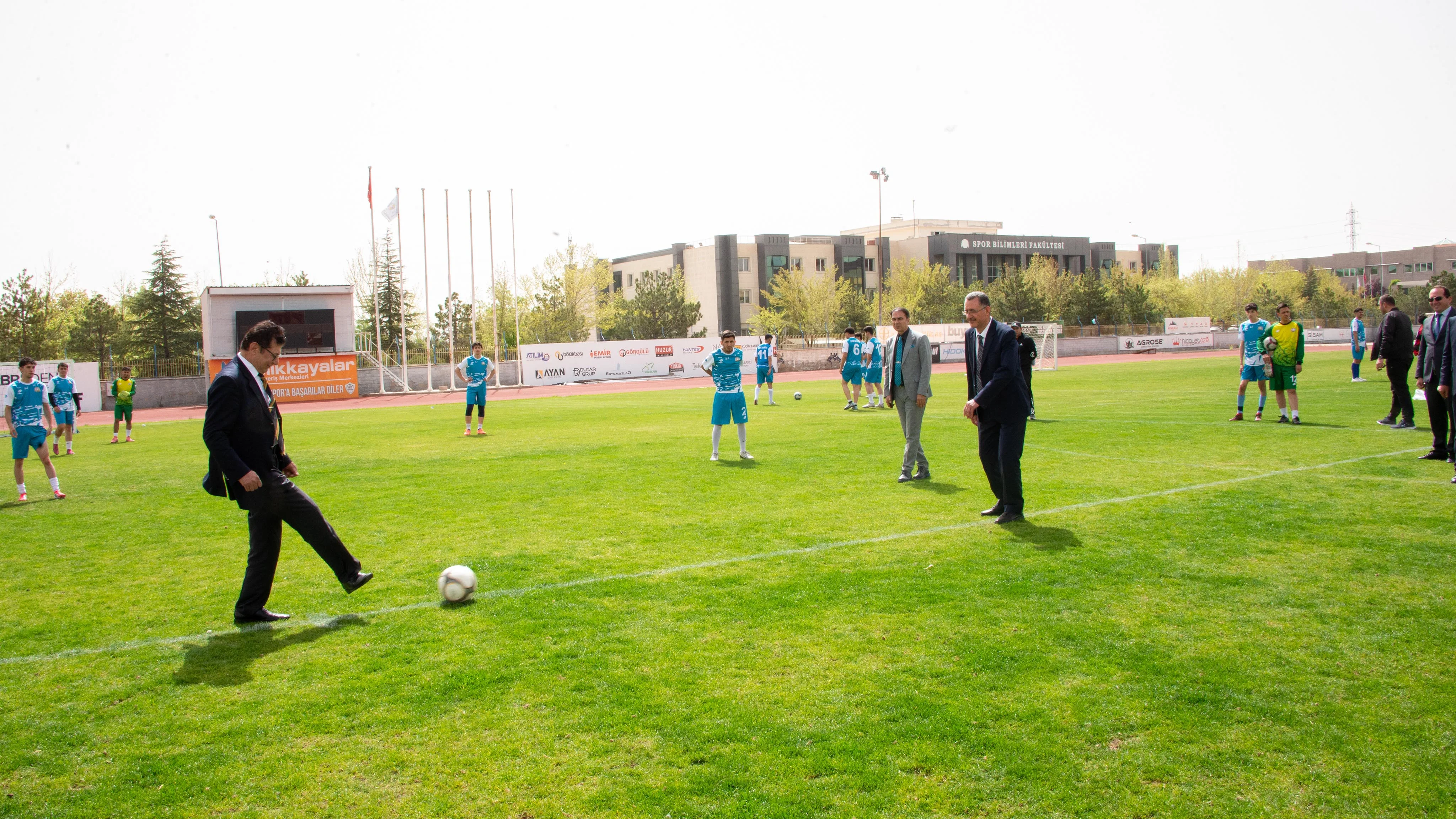 Selçuk Üniversitesinde Spor Şenlikleri başladı